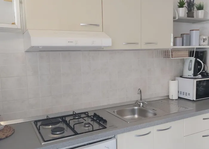 Teo 1 Gasthuis Hvar Town